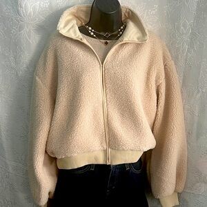 NWT Hudson Hook & Eye Cream Fleece Jacket